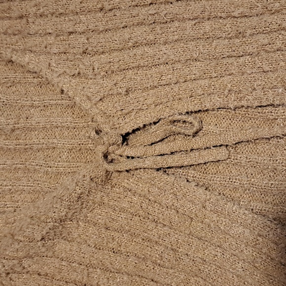 Cardigan - Picture 2 of 4